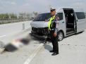 Toyota Hiace Tabrak Guardrail Tol Ngawi, Seorang Penumpang Tewas