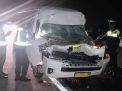 Minibus Rombongan Wisatawan Kecelakaan di Tol Nganjuk, 3 Orang Luka
