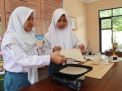 Pelajar Ponorogo Ciptakan Biofoam dari Ampas Ketela & Bonggol Jagung