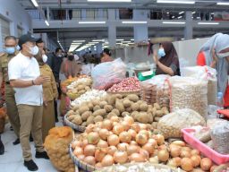 Formula Pemkab dan DPRD Ponorogo Gairahkan Pasar Legi