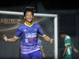 FOTO: Keceriaan Launching Jersey Football Traveler Gresik