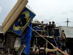 Arena Judi Merpati di Surabaya Kembali Digerebek, Kandang Dirobohkan dan Dibakar