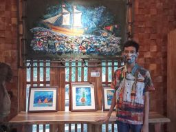 Ariel Sulap Sampah Plastik Pantai Kenjeran Jadi Karya Lukis Menakjubkan