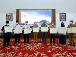 Pulihkan Ekonomi dan Bangun SDM, Banyuwangi Gandeng Puslit Koka hingga UT