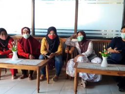 Belasan Emak-emak di Mojokerto Kena Tipu Perjalanan Umroh dan Investasi Bodong