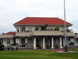 UMP Jatim Tahun 2022 Ditetapkan Rp 1,89 Juta, Naik 1,22 Persen