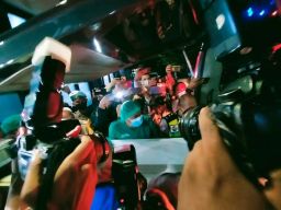 Jenazah Vanessa Angel dan Suami Diberangkatkan ke Jakarta