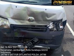 5 Mobil Terlibat Kecelakaan Beruntun di Tol Waru-Perak Surabaya