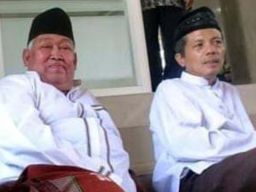 Kiai Masykur Haz Pelaku Sejarah Terpilihnya Bupati Gresik KH Robbah Ma'sum