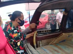 Mobil Misterius Terparkir di SPBU Kota Probolinggo