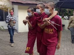 Polisi Amankan Pelaku Curas dan Penadah yang Resahkan Warga Pasuruan