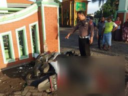Tabrak Pagar Masjid di Pasuruan, Seorang Pemotor asal Nganjuk Tewas