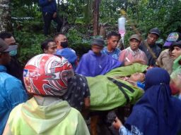 Turun dari Puncak Sejati Gunung Raung, Pendaki ini Mendadak Pingsan