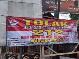 Pilihan Pembaca: PNIB Tolak Rencana Reuni 212 hingga Mobil Tersambar KA