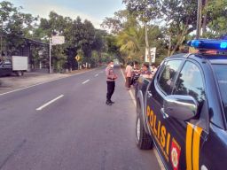 Motor Diseruduk Truk, PNS di Ponorogo Dilarikan ke Rumah Sakit