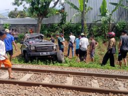 Polisi Beber Penyebab Mobil Tersambar KA Tawang Alun di Pasuruan