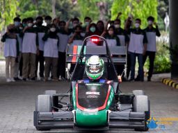 Tim Anargya ITS Siap Bertanding di FSAE Japan 2022