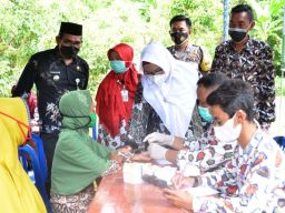 Saat Wabup Gresik Ngantor di Desa Kumalasa Bawean