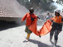 Bau Busuk di Lokasi Lahar Semeru, Ternyata Potongan Kaki Manusia