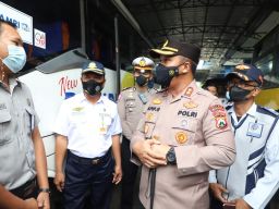 Jelang Nataru, Polres Mojokerto Cek Kesiapan Prokes dan PeduliLindungi Terminal