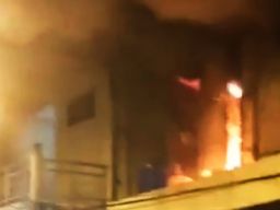 Bangunan di Pasar Baru Gresik Kebakaran