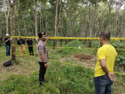 Warga di Banyuwangi Temukan Ratusan Benda Diduga Granat