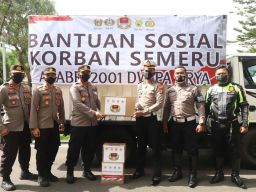 Polres Mojokerto Kirim Bantuan 10 Ribu Paket Sembako untuk Korban Erupsi Semeru