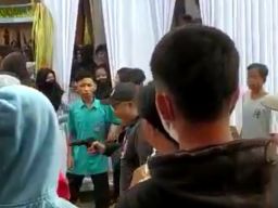 Polisi Buru Pria Bertopi Todongkan Pistol di Banyuwangi