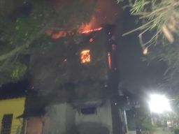 Rumah Dua Lantai di Pasuruan Ludes Terbakar