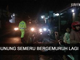 Video: Gunung Semeru Bergemuruh Lagi