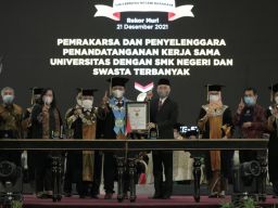 Unesa Pecahkan Rekor MURI Kerjasama Terbanyak dengan 837 SMK se Jatim