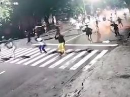 Aksi Tawuran Pemuda Surabaya Beredar di Medsos, Polisi Datangi Lokasi