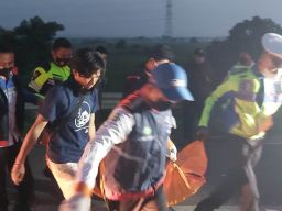 Bus Pariwisata Asal Banyuwangi Tabrak Truk di Tol Pasuruan-Probolinggo, 2 Tewas