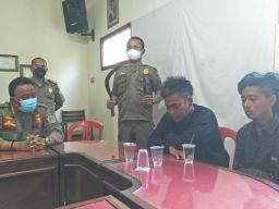 Kedapatan Bawa Sajam, 2 Anak Jalanan di Pasuruan Digaruk Satpol PP