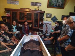 Mahasiswa Ubaya Meninggal di Gunung Penanggungan, Rektor Bertanggung Jawab