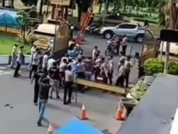 Penyerang Mapolres Lumajang Diamankan, Diduga ODGJ karena Gagal Nikah