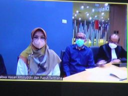 Bupati Probolinggo dan Suami Jalani Sidang Perdana di Pengadilan Tipikor