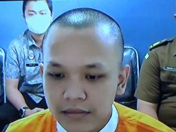 Jalani Sidang Perdana, Sopir Mendiang Vanessa Angel Didampingi Posbakum