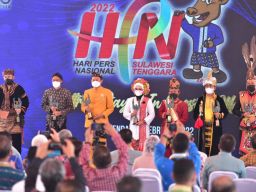 Jaga Keselarasan Budaya dan Teknologi Pembangunan Daerah, Pak Yes Terima AK-PWI