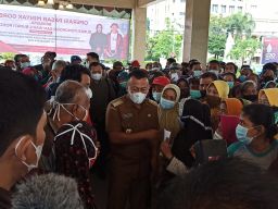 Operasi Pasar Minyak Goreng di Ponorogo Ricuh, Ini Penjelasan Bupati Sugiri