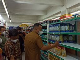 Toko Modern di Ponorogo Tuding Ada Tengkulak Bermain Minyak Goreng Bersubsidi