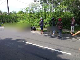 Pilihan Pembaca: Emak-emak Kecelakaan, Kronologi Tabrakan, Air Sungai Merah