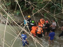 2 Pemuda di Kediri Tewas Terpeleset saat Cari Ikan, Sempat Minta Tolong