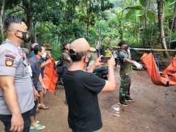 Pilihan Pembaca: Kakek Tak Pulang, Sapi Ngamuk, Jembatan Retak