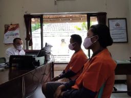 Bawa Kabur Motor Milik Kenalan di Medsos, Pria Banyuwangi Ditangkap saat Ngaji