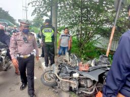 Pemotor Asal Jombang Tewas Tertabrak Kereta Api di Sidoarjo