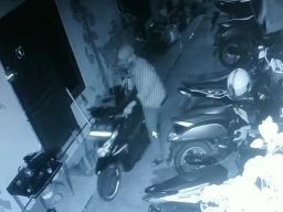 Ngeri, Dua Motor Hilang dalam Sekejap di Mojokerto