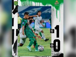 Samsul Arif Tampil Digdaya, Antar Persebaya Tumbangkan Rekor Arema