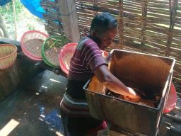 Khawatir Ditinggal Pelanggan, Perajin Tempe di Tulungagung Tetap Produksi