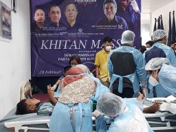 Sambut Kedatangan Surya Paloh, NasDem Surabaya Gelar Sunatan Massal Gratis